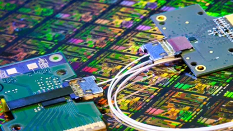 Intel creates lightning-fast silicon optical network