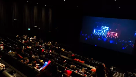 Hoyts20viewing20party203