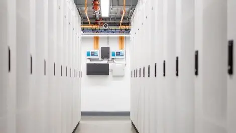 New hpe proliant dl145 gen 11 server engineered for diverse edge locations ensures high performance for demanding workloads